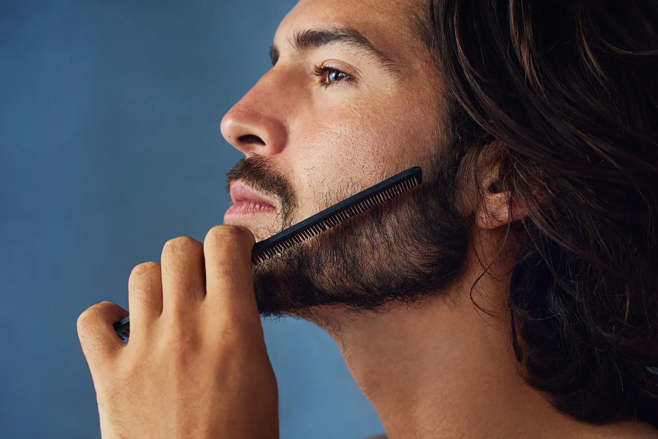 Neckline beard trimming guide