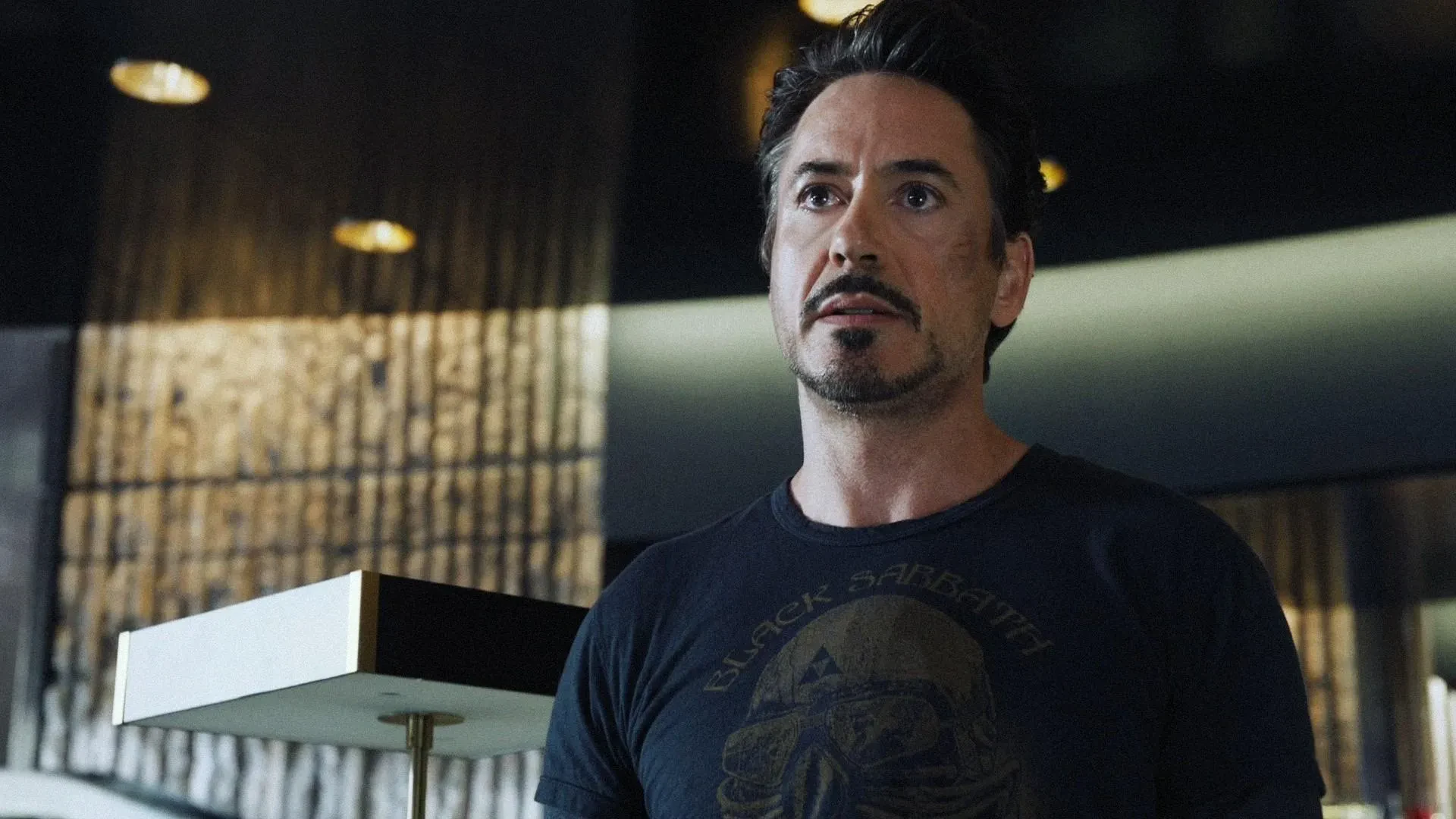 img/1268_tony-starks-iron-man-3-beard-a-manly-look.webp