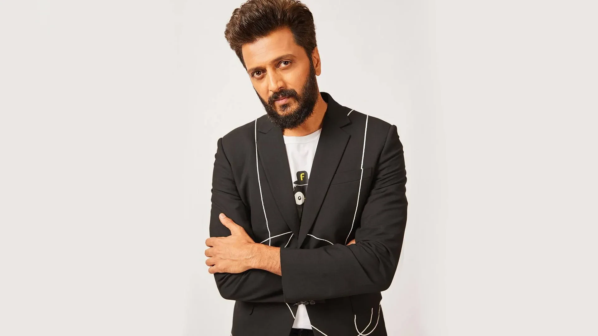 Ritesh Deshmukh clean shaven 2024