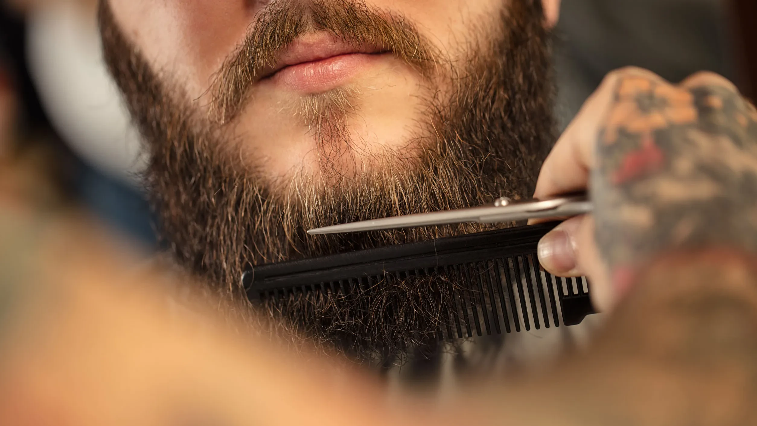 Trimming a V-shaped beard